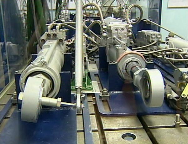 Hệ thống thủy lực cho việc thiết kế tuốc bin tâm trục